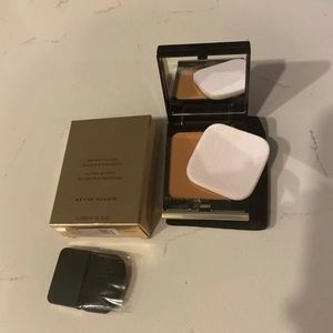 KEVYN AUCOIN POWDER FOUNDATION PF06